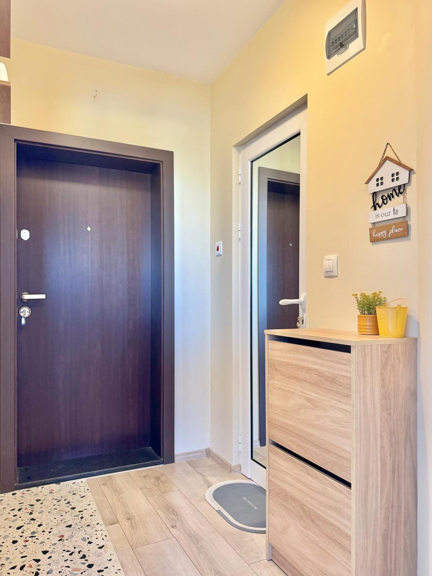 Restful Apartment For 4 Guests In Burgas City Exteriér fotografie